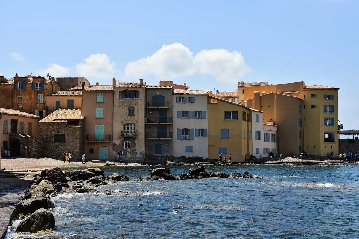 Miami vs St Tropez Yacht Charter